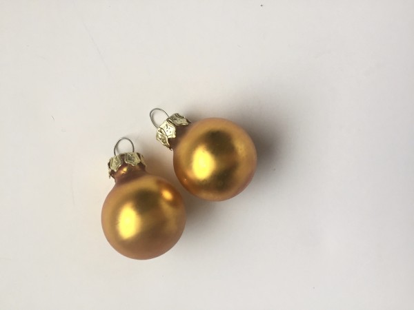 DIY Christmas Ornament Earrings - Greta Hollar