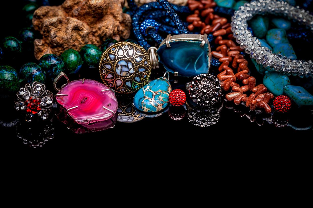 Elegance Redefined: Unveiling the Top Jewelry Trends for 2023 –  THE4THCOMINGS
